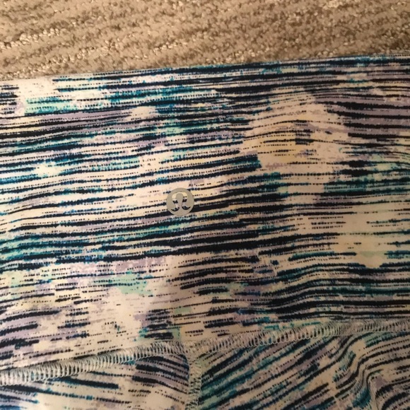 Lululemon High Rise Wunder Under Cropped Leggings - Picture 4 of 4